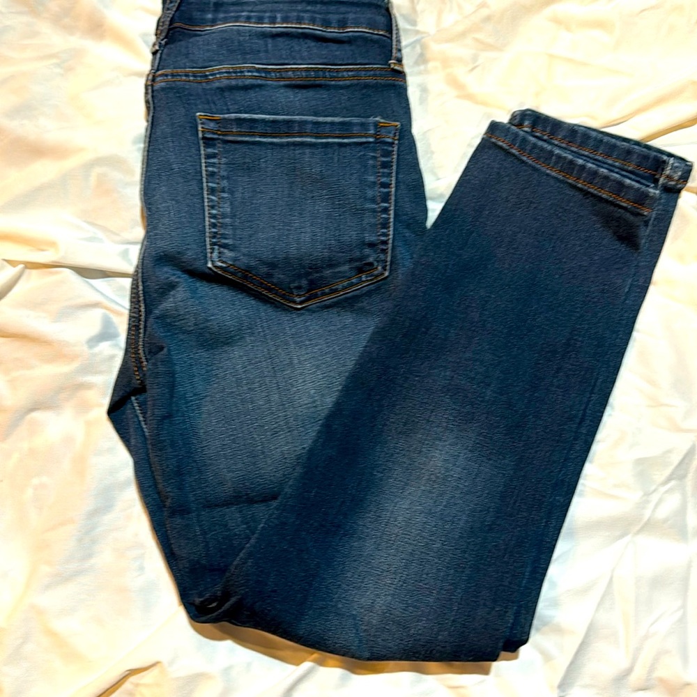 Slim fitting capri